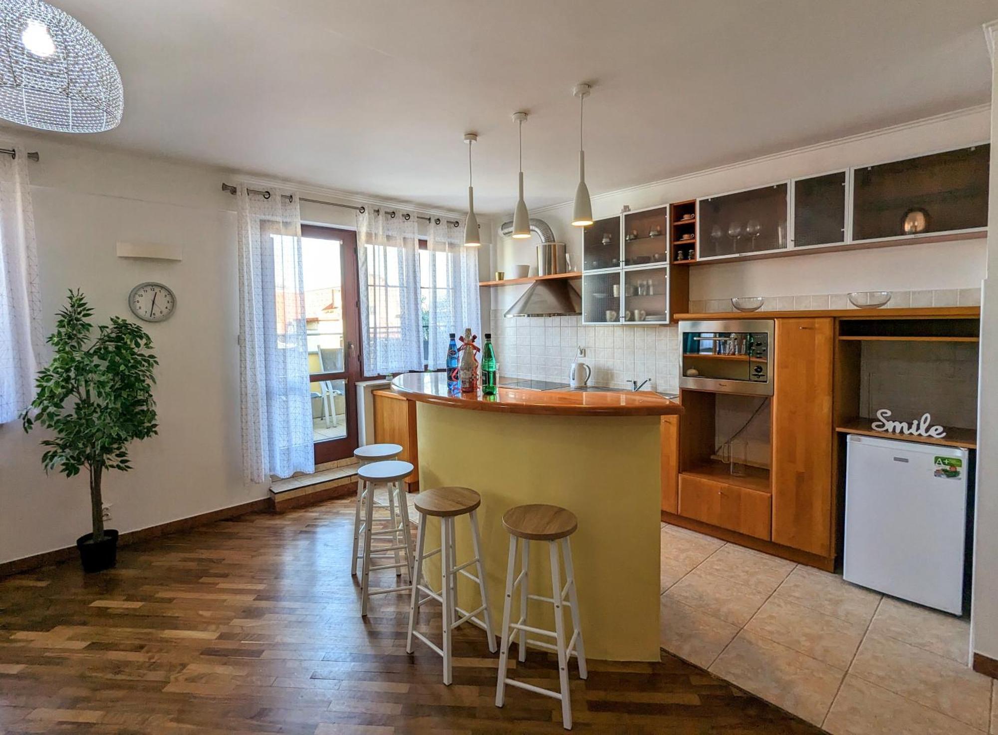 3-Bedroom Apt In Town Square فروتسواف المظهر الخارجي الصورة